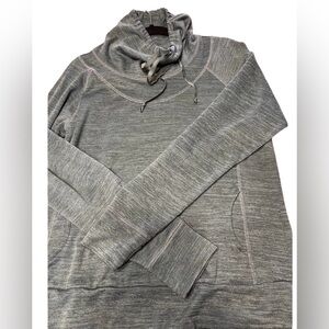 Kuhl cowlneck pullover. Size Large.  206W